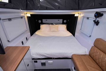 15ft Hybrid Caravan for Couple