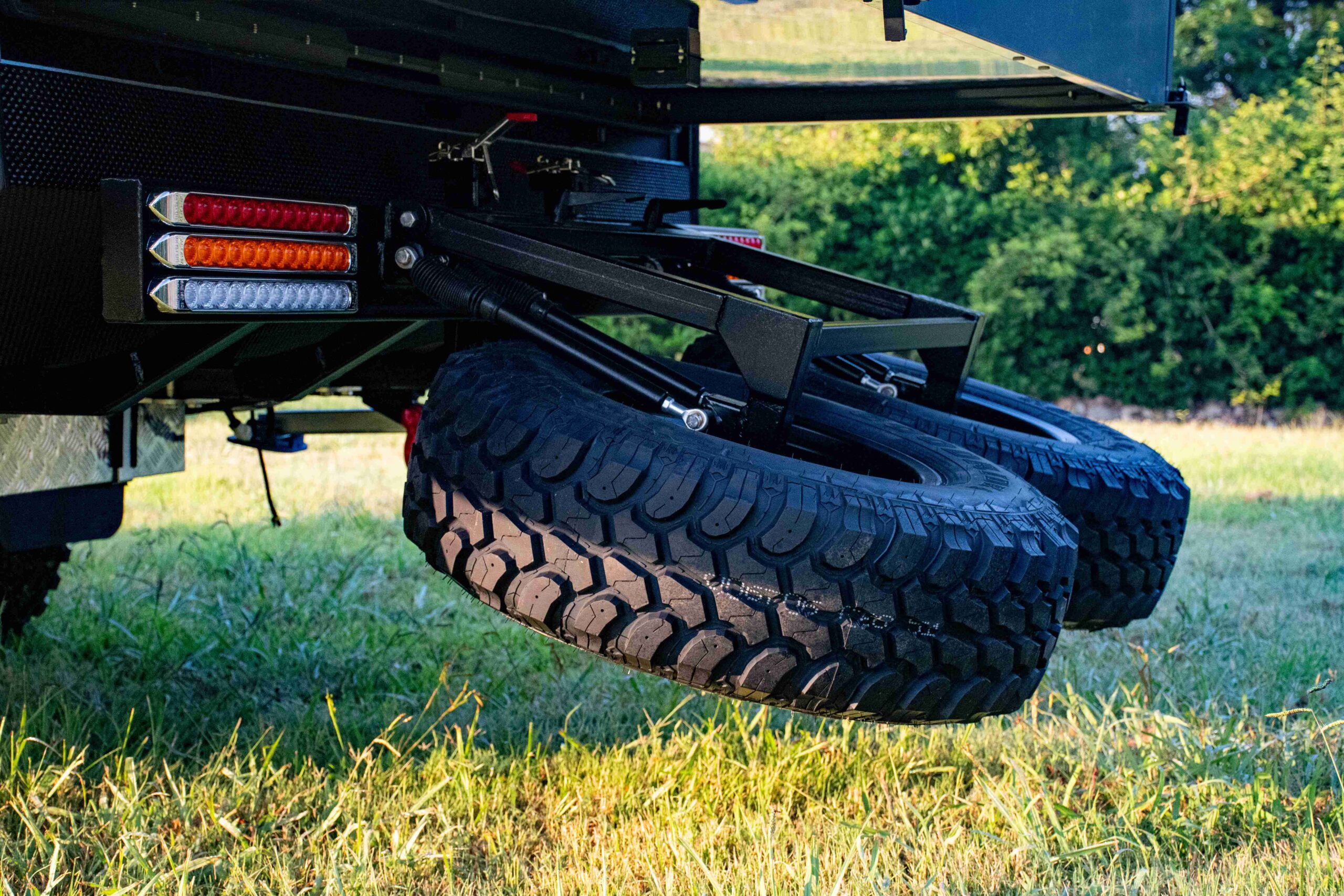 13ft Hybrid Caravan for Couples