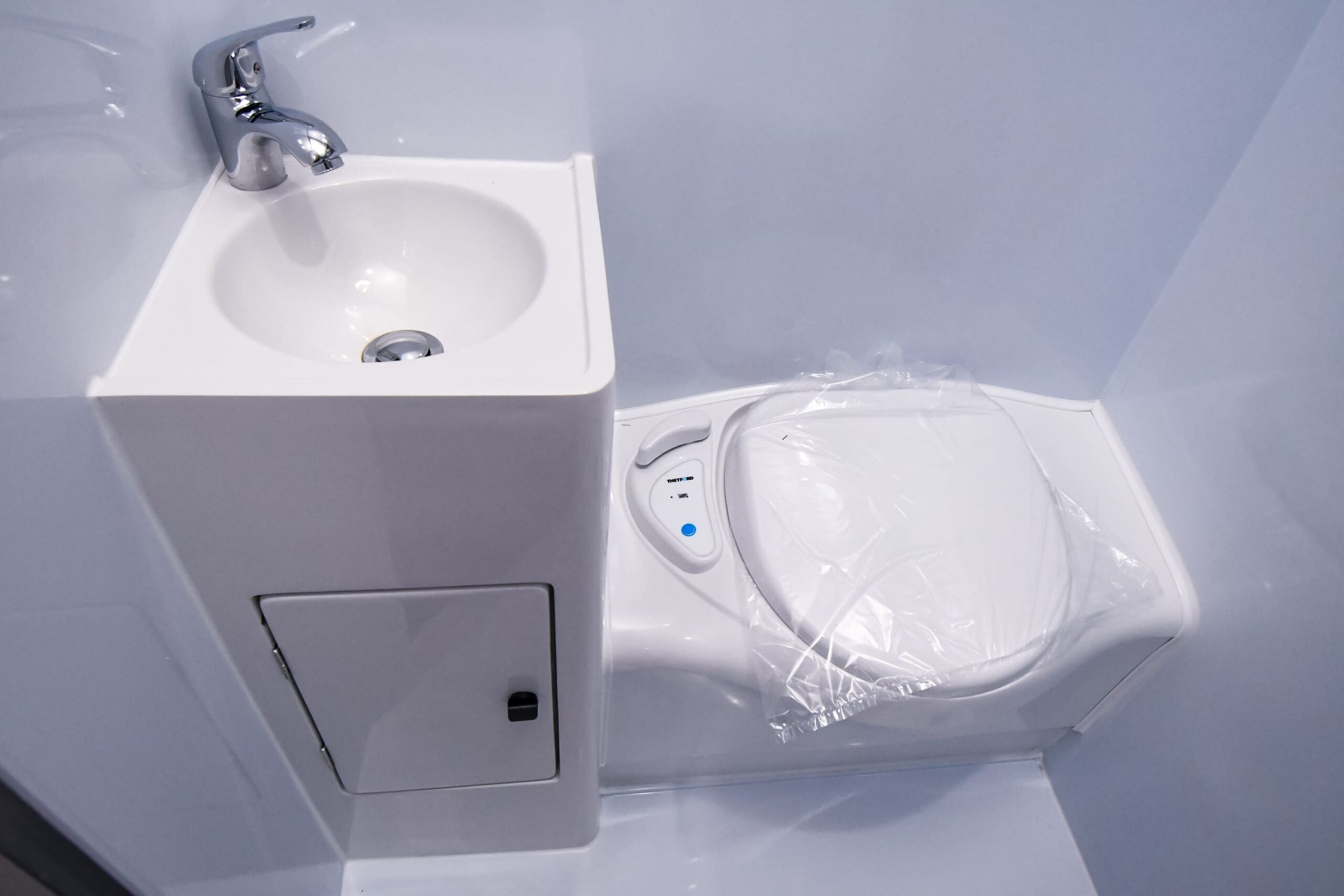 13ft Hybrid Caravan for Couples