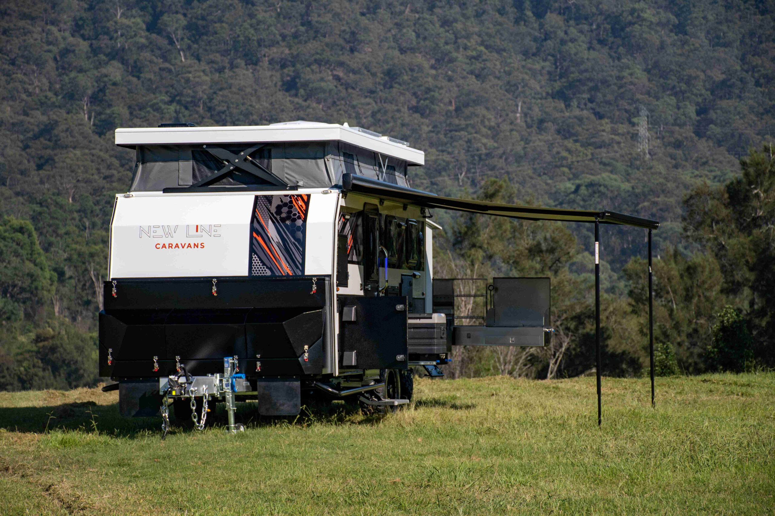 13ft Hybrid Caravan for Couples