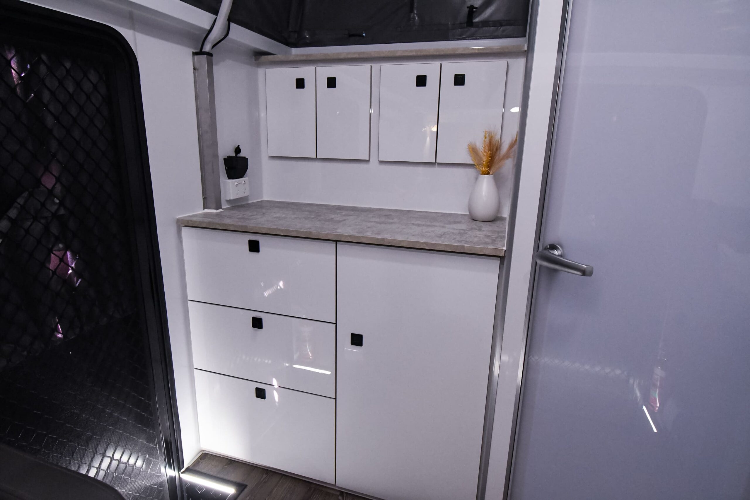 13ft Hybrid Caravan for Couples