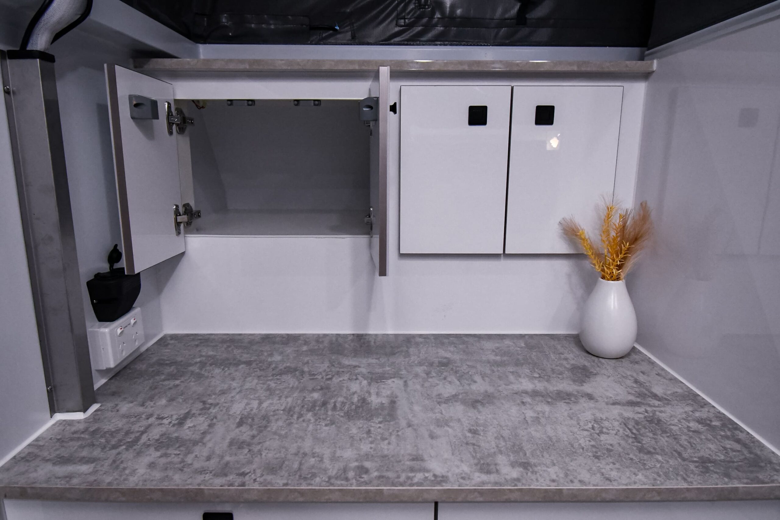 13ft Hybrid Caravan for Couples