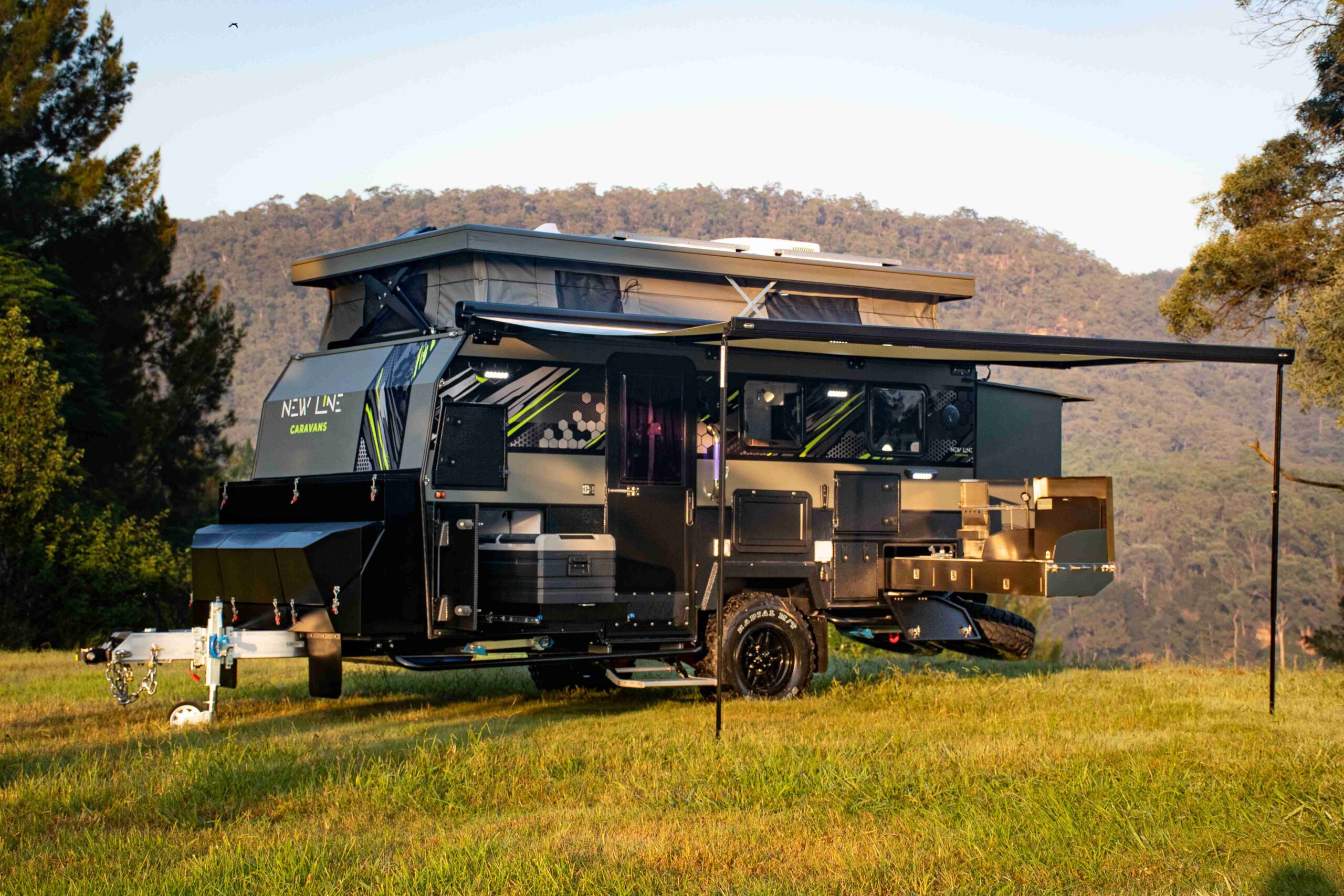 13ft Hybrid Caravan for Couples