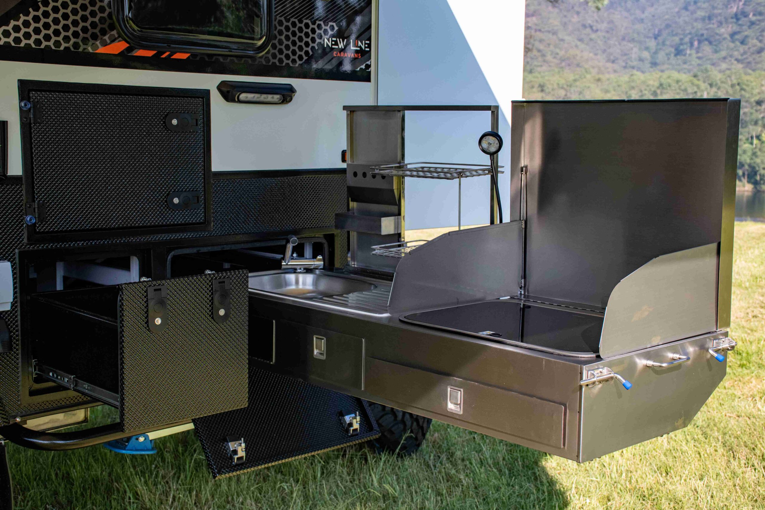 13ft Hybrid Caravan for Couples