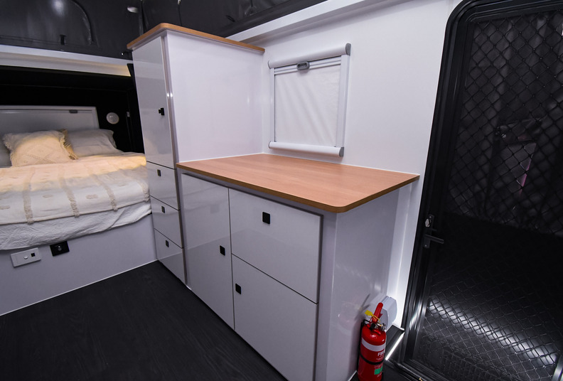 15ft Hybrid Caravan for Couple