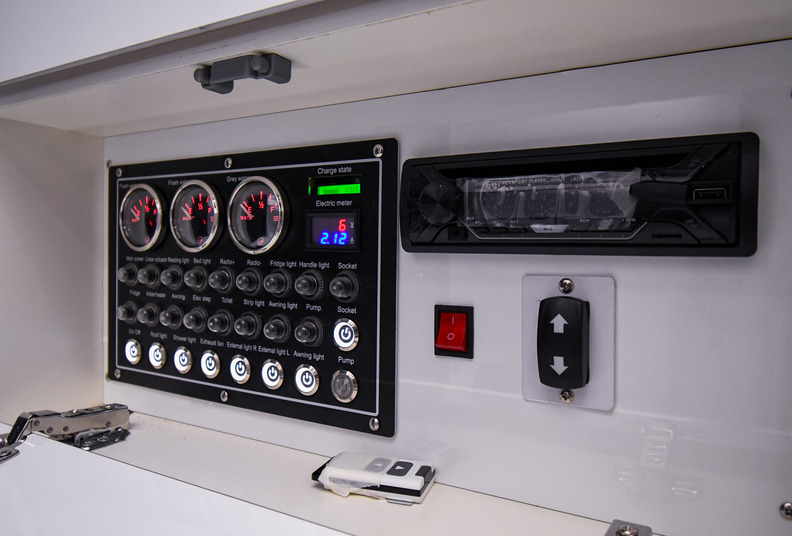 15ft Hybrid Caravan for Couple