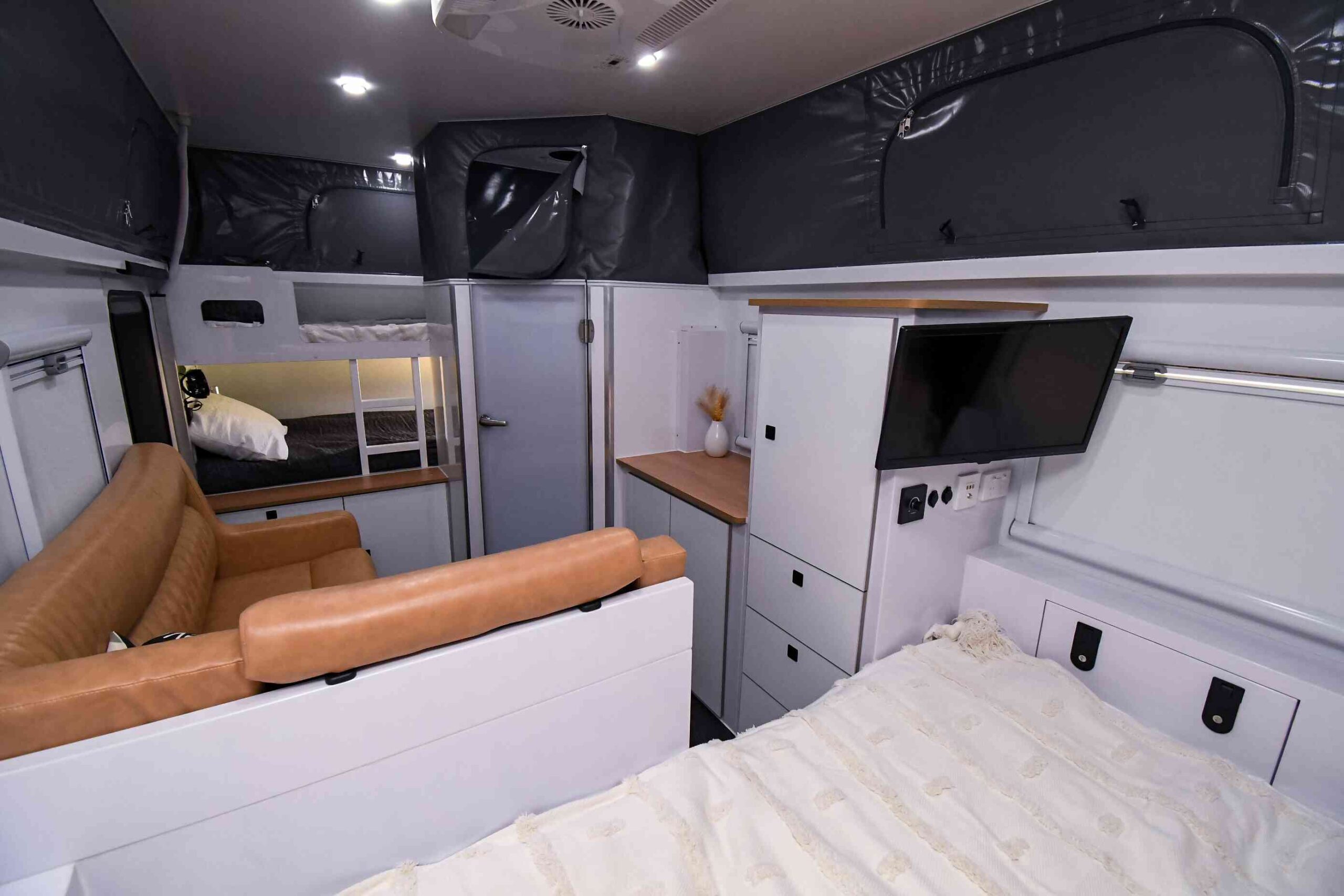 15ft Hybrid Caravan for Family
