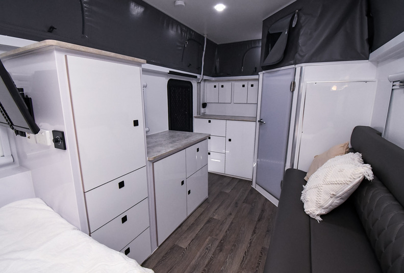 15ft Hybrid Caravan for Couple