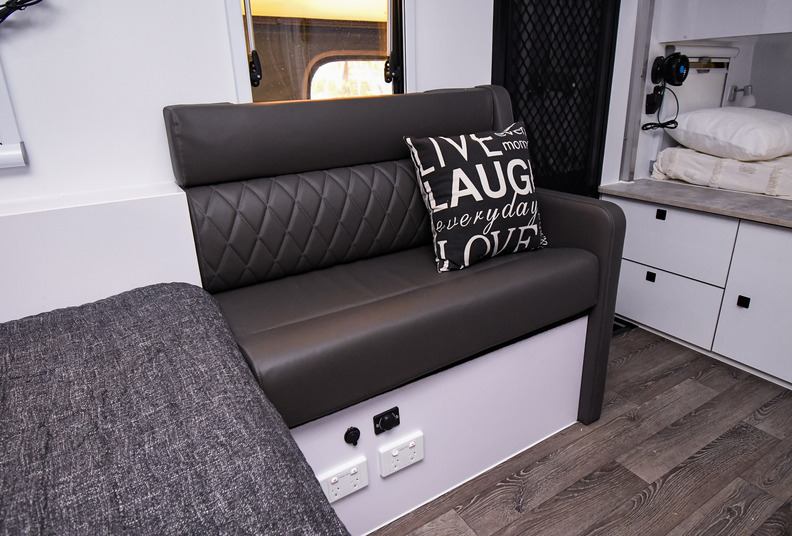 13ft Hybrid Caravan for Family