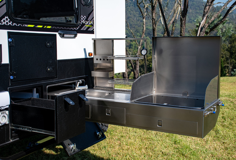 15ft Hybrid Caravan for Couple