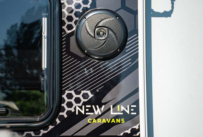 15ft Hybrid Caravan for Couple