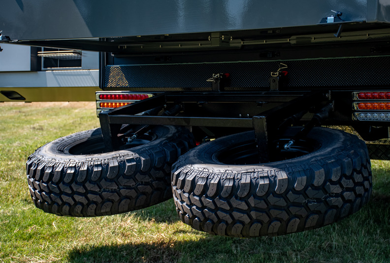 15ft Hybrid Caravan for Couple