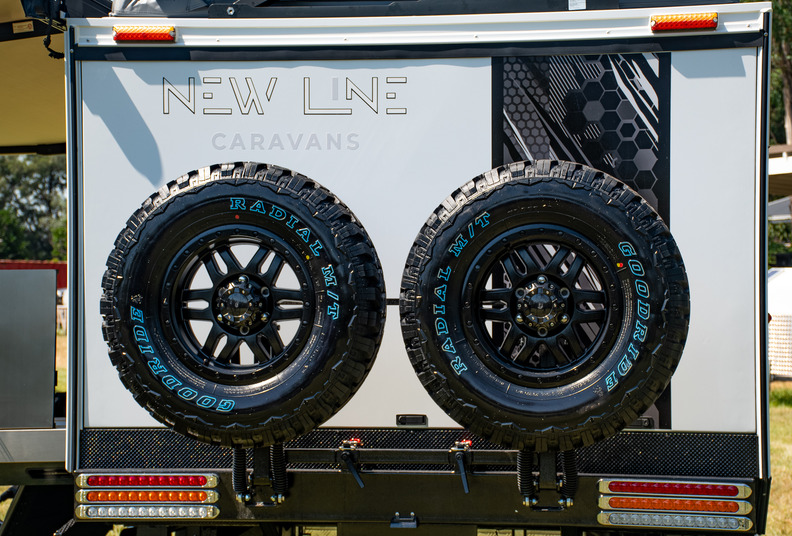 13ft Hybrid Caravan for Family