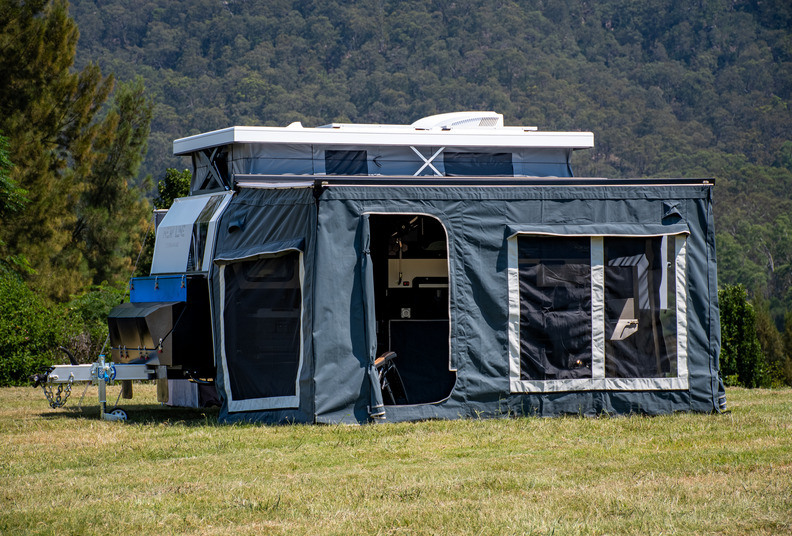 13ft Hybrid Caravan for Family