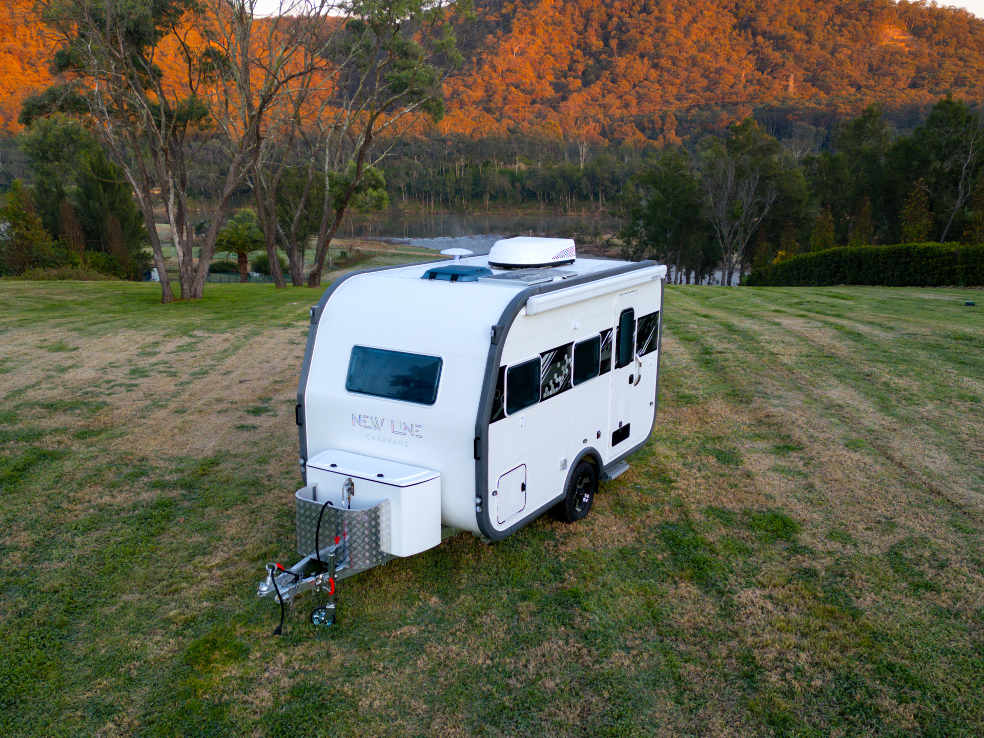 12ft Small Family Caravan Exterior Images