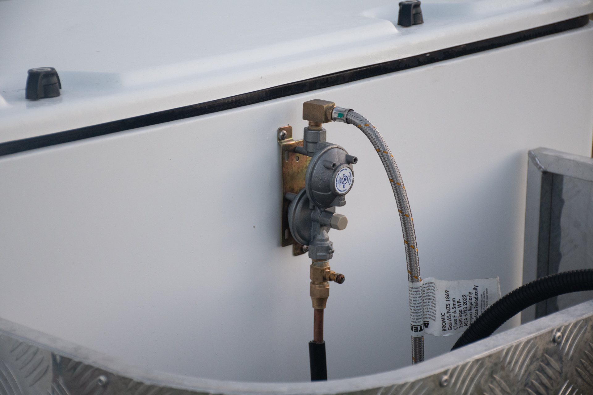 12ft Small Family Caravan Exterior Images