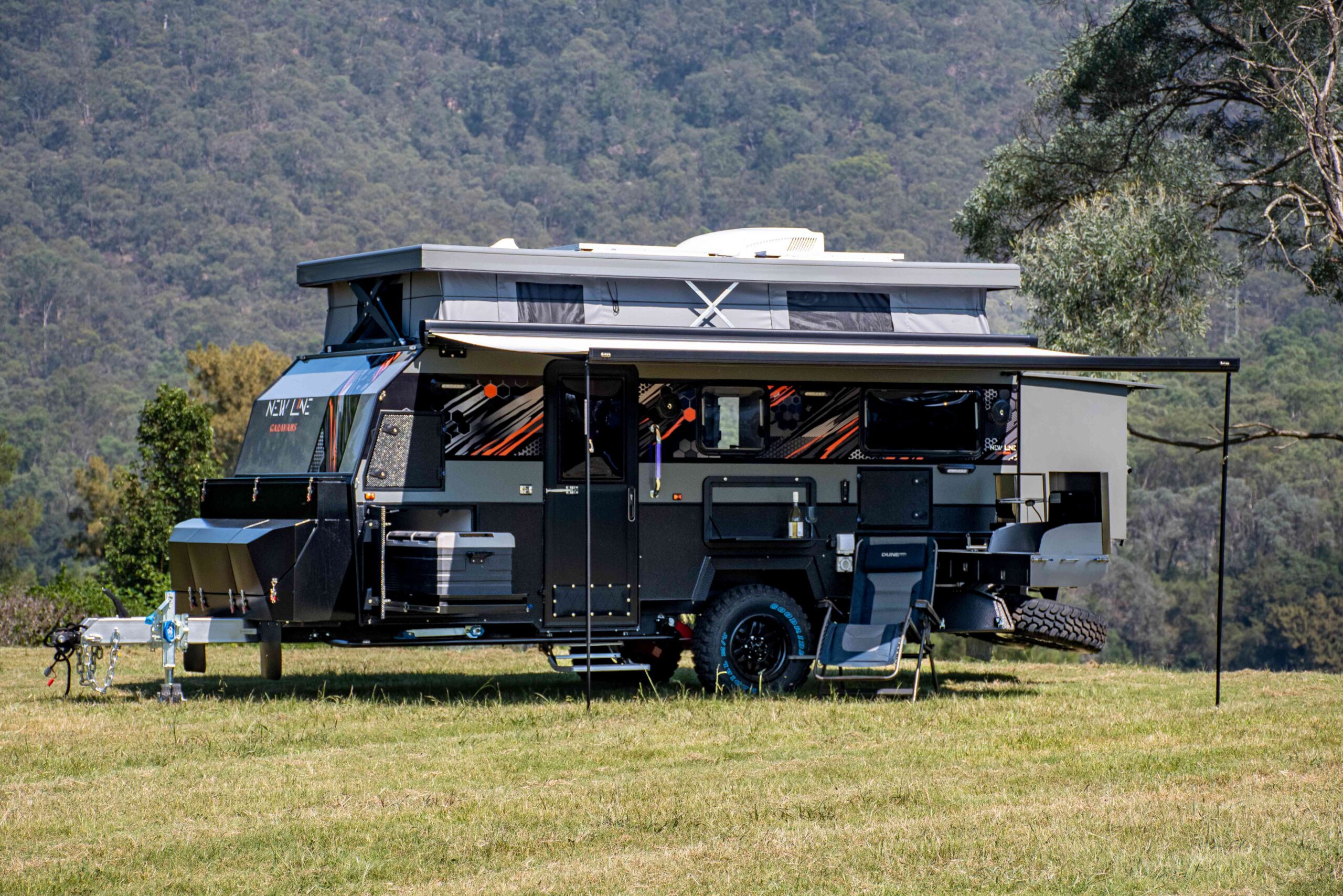 15ft Hybrid Caravan for Couple