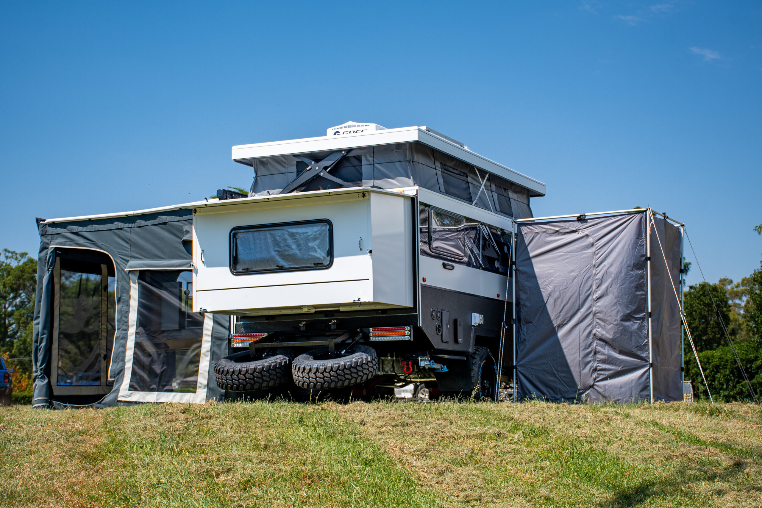 13ft Hybrid Caravan for Family